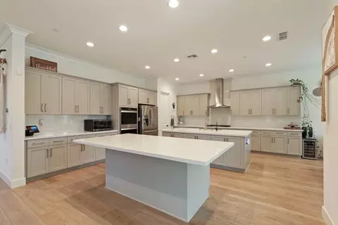 Kitchen - 3242 Shrute Dr, Lathrop, CA 95330 photo 6 of 6