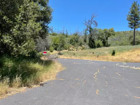 5825 Mountain Ranch Rd, Mountain Ranch, CA 95246 photo 2