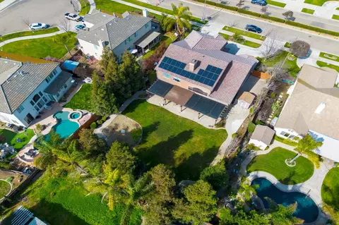 View/Area - 848 W Santos Ave, Ripon, CA 95366 photo 8 of 15