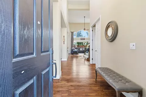Entry Way - 848 W Santos Ave, Ripon, CA 95366 photo 1 of 7