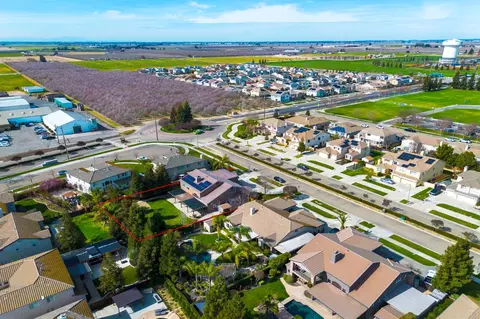 View/Area - 848 W Santos Ave, Ripon, CA 95366 photo 12 of 15