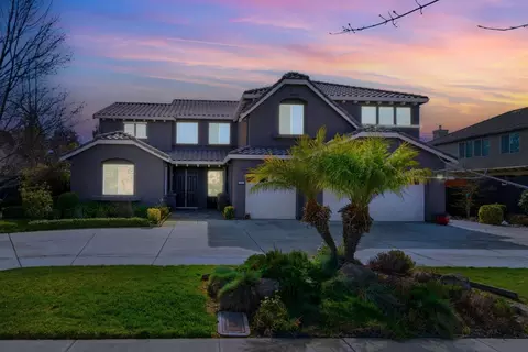 Exterior - 848 W Santos Ave, Ripon, CA 95366 photo 9 of 9