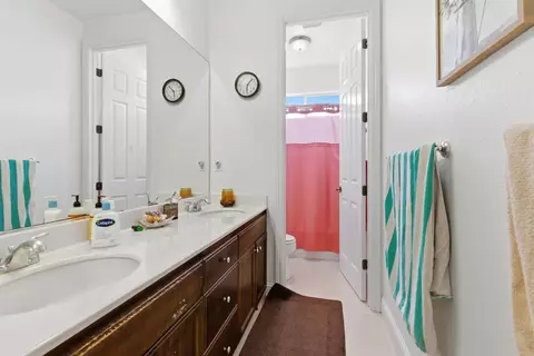 Bath - 848 W Santos Ave, Ripon, CA 95366 photo 5 of 5