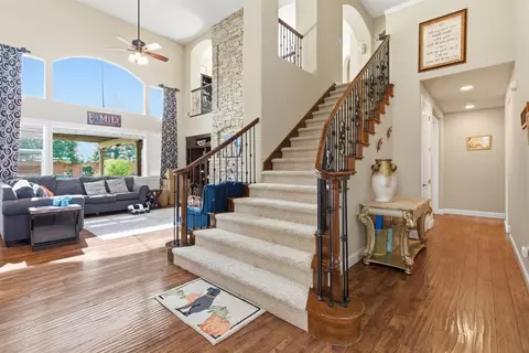 Entry Way - 848 W Santos Ave, Ripon, CA 95366 photo 4 of 7