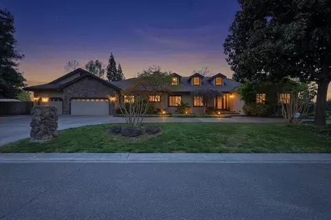 620 Lyndsey Ln, Yuba City, CA 95993