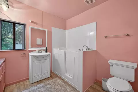 Bath - 1818 Smith Flat Rd, Placerville, CA 95667 photo 5 of 6