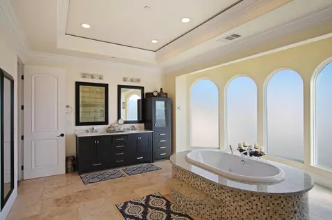 Bath - 3205 Hillglen Ave, Modesto, CA 95355 photo 6 of 10