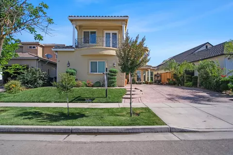 Exterior - 3205 Hillglen Ave, Modesto, CA 95355 photo 2 of 7