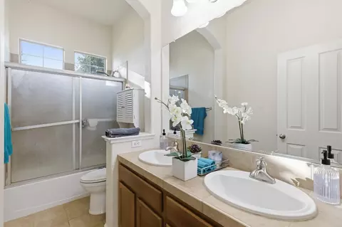 Bath - 9240 Stablegate Rd, Wilton, CA 95693 photo 2 of 2