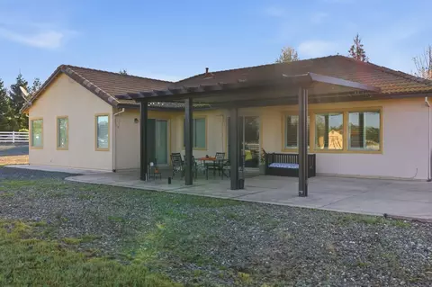 Exterior - 9240 Stablegate Rd, Wilton, CA 95693 photo 5 of 10
