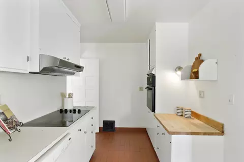 Kitchen - 53 College Park, Davis, CA 95616 photo 3 of 5