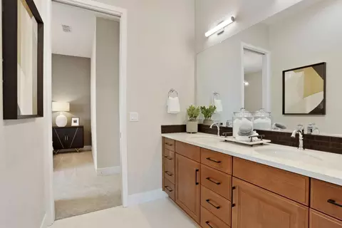 Bath - 2278 Dilip Dr, Manteca, CA 95337 photo 5 of 6