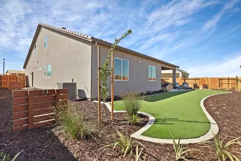 Exterior - 2278 Dilip Dr, Manteca, CA 95337 photo 3 of 4
