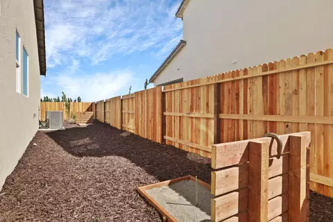 Exterior - 2278 Dilip Dr, Manteca, CA 95337 photo 4 of 4