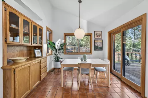 Dining - 18370 Norlene Way, Grass Valley, CA 95949 photo 2 of 2