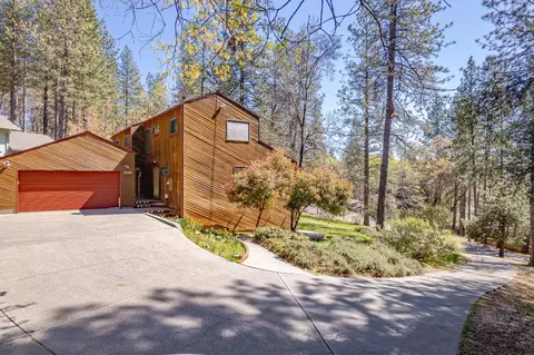 Exterior - 18370 Norlene Way, Grass Valley, CA 95949 photo 2 of 9