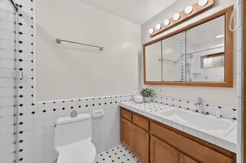 Bath - 18370 Norlene Way, Grass Valley, CA 95949 photo 5 of 5