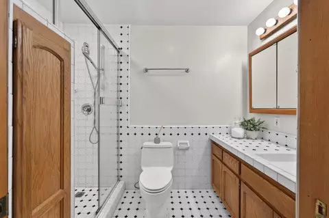 Bath - 18370 Norlene Way, Grass Valley, CA 95949 photo 1 of 5