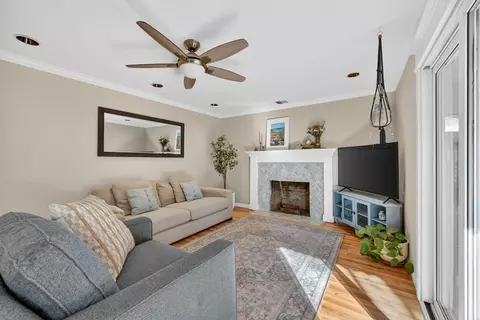 Living - 6016 Homesweet Way, Carmichael, CA 95608 photo 1 of 2