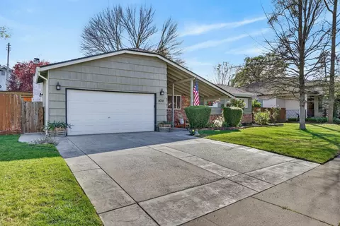 Exterior - 6016 Homesweet Way, Carmichael, CA 95608 photo 2 of 19