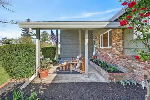 Exterior - 6016 Homesweet Way, Carmichael, CA 95608 photo 5 of 19