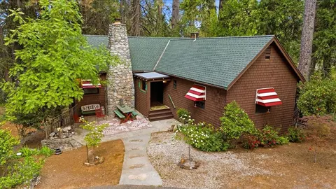 10085 Banner Lava Cap Rd, Nevada City, CA 95959