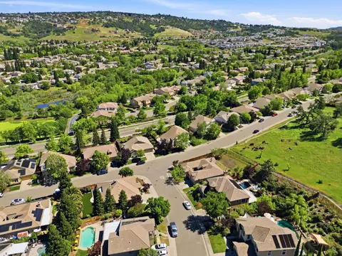 View/Area - 848 Morningside Dr, Folsom, CA 95630 photo 5 of 6