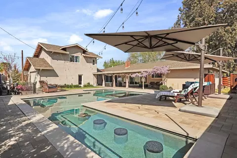 Exterior - 3109 Yorkshire Ln, Modesto, CA 95350 photo 5 of 8