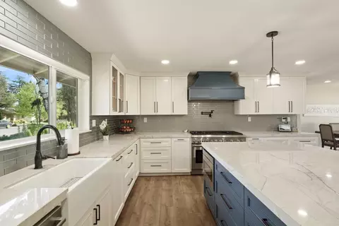 Kitchen - 3109 Yorkshire Ln, Modesto, CA 95350 photo 6 of 7