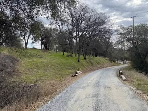 2731 Ranch Rd, Placerville, CA 95667 photo 2