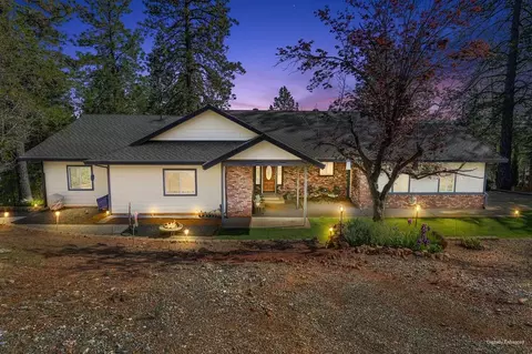 2065 Hotchkiss Ct, Cool, CA 95614