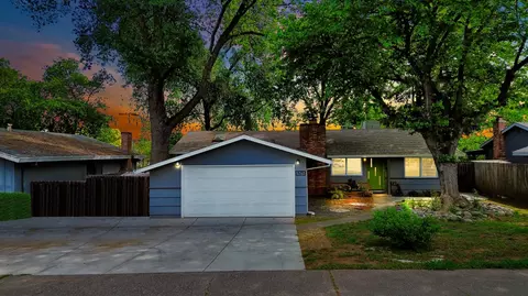 5262 E Flagstone St, Carmichael, CA 95608 photo 1