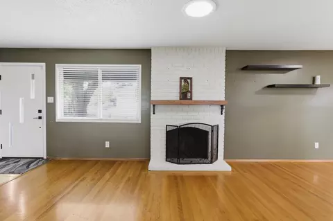 Living - 5262 E Flagstone St, Carmichael, CA 95608 photo 2 of 4