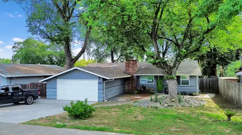 Exterior - 5262 E Flagstone St, Carmichael, CA 95608 photo 6 of 14