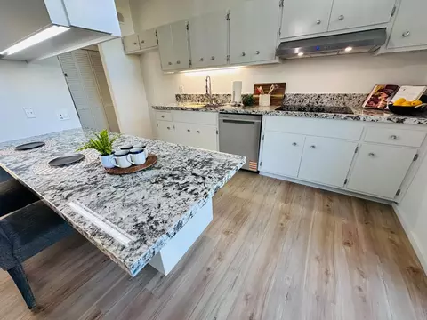 Kitchen - 1427 Brown Dr, Davis, CA 95616 photo 3 of 4