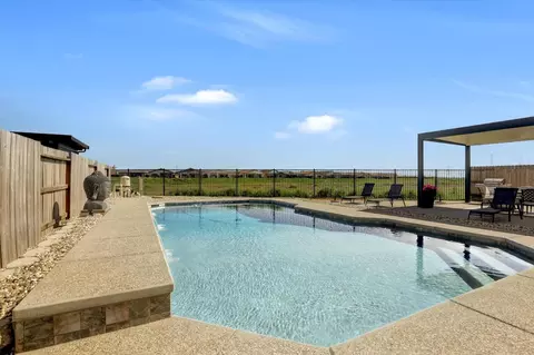 1104 Shadowgate Dr, Roseville, CA 95747