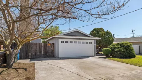 360 Park Ave, Manteca, CA 95337 photo 3