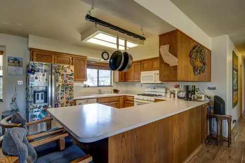 Kitchen - 436 Bright Ave, Jackson, CA 95642 photo 2 of 6