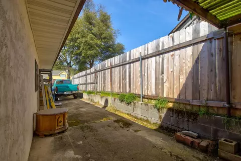 Exterior - 436 Bright Ave, Jackson, CA 95642 photo 8 of 15