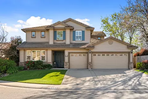 905 Arrow Ct, Lincoln, CA 95648