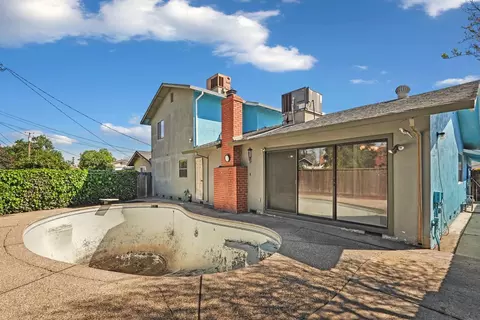 Exterior - 325 Lancaster Dr, Stockton, CA 95207 photo 4 of 5