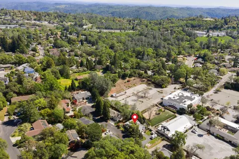 View/Area - 12632 Vick Ct, Auburn, CA 95603 photo 6 of 14