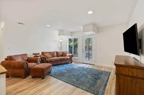 Living - 12632 Vick Ct, Auburn, CA 95603 photo 3 of 4