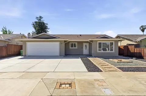 Exterior - 36923 Walnut St, Newark, CA 94560 photo 2 of 7