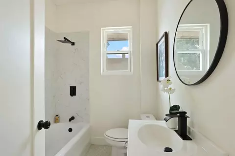 Bath - 64 E Noble St, Stockton, CA 95204 photo 1 of 1