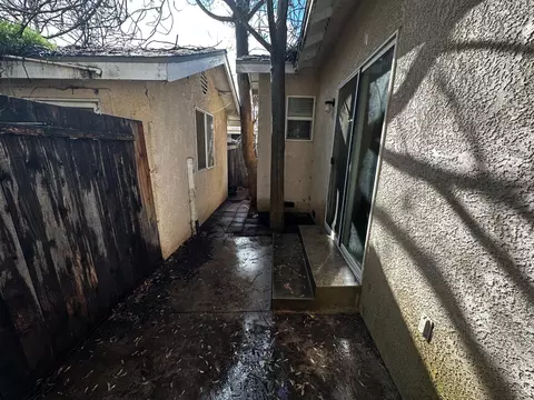 Exterior - 109 Rosemont Ave, Modesto, CA 95351 photo 3 of 3