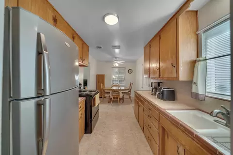 401 Bruce Ave, Modesto, CA 95350 photo 9