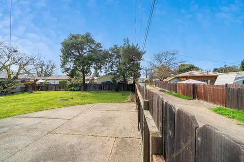 401 Bruce Ave, Modesto, CA 95350 photo 35