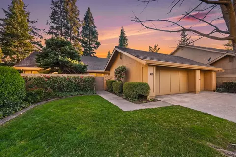11474 Round House Ct, Gold River, CA 95670