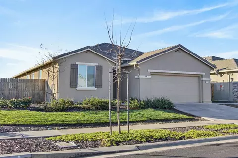 1720 Bedrock Ct, Plumas Lake, CA 95961